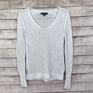 Banana Republic Italian Linen Chunky V Sweater